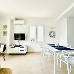 Appartamento En Canyelles Petites Con Parking Y Aire Acondicionado, Vista Al Mar - Es-258-35 *